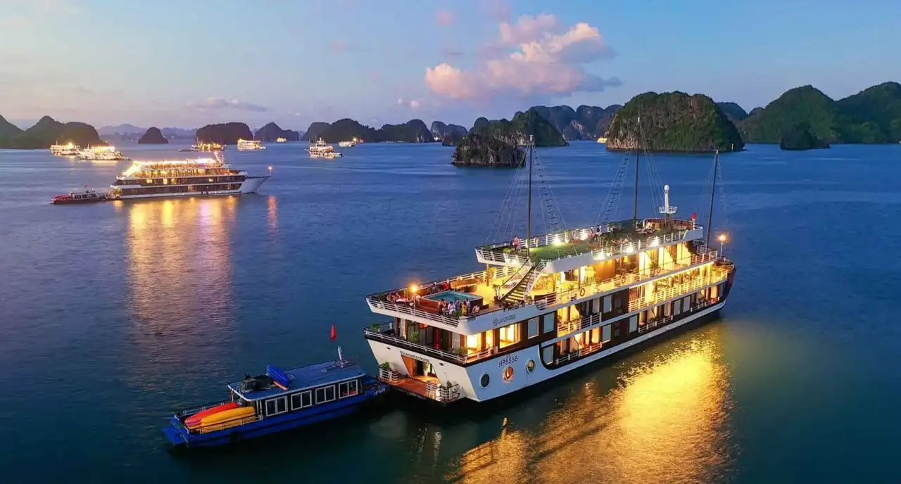 Highlights of Vietnam & Cambodia photo 1